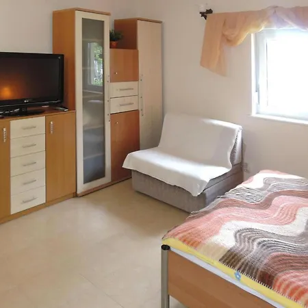 With A Fenced Garden, Holiday home Kolczewo