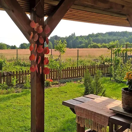 With A Fenced Garden, Holiday home *